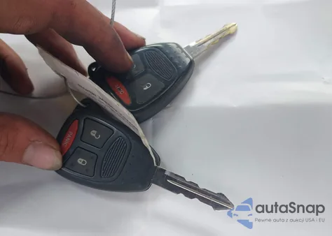 2006 Dodge Dakota Slt from USA, damaged, VIN 1D7HW42K56S545802